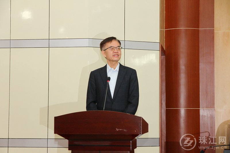 壹号娱乐爱心捐赠35万元为曲靖高校孤残学生“加勺菜”