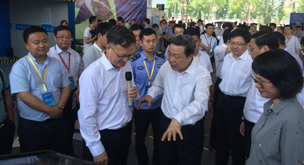全国“安全生产月”和 “安全生产万里行”活动在江阴启动 清华大学公共安全研究院携壹号娱乐受邀参加启动仪式