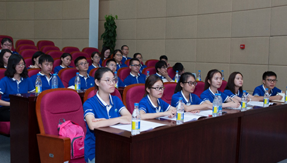 New Campus New Start，缘于校园，启于壹号 壹号娱乐成功举行2018启辰毕业生训练营开营仪式