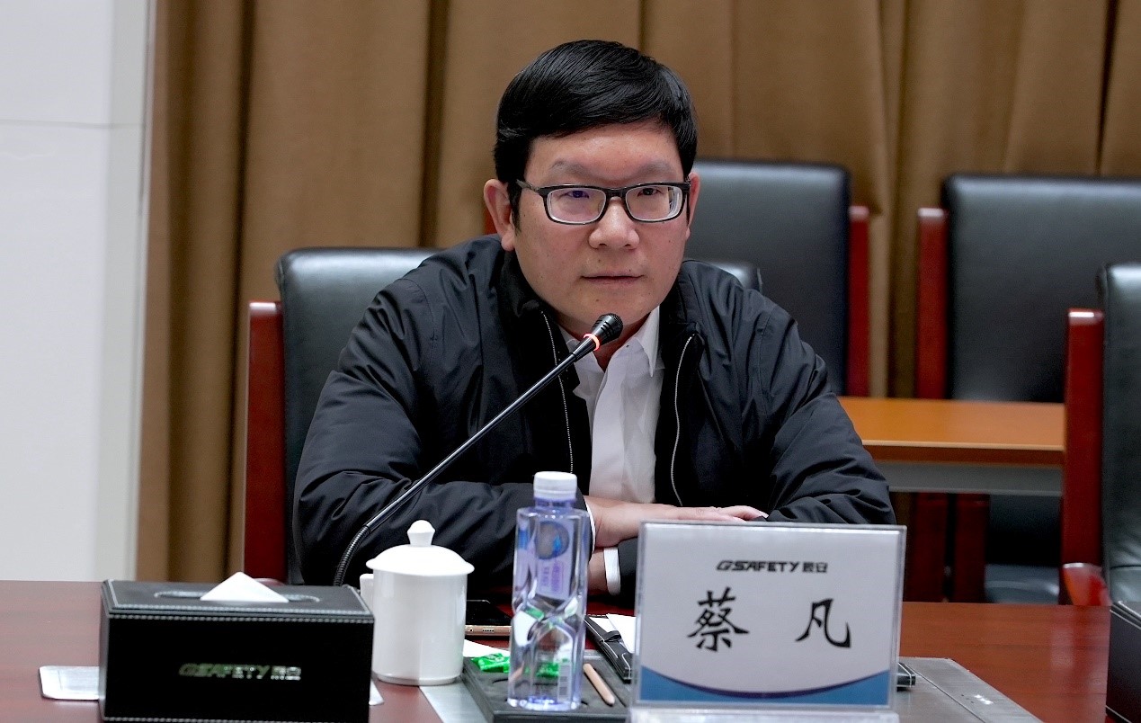 深圳市宝安区领导一行考察调研壹号娱乐