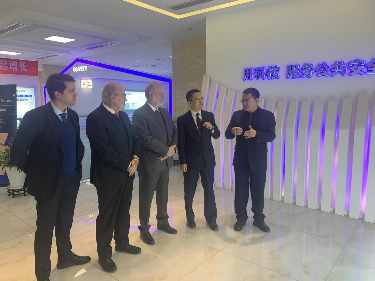 壹号娱乐总裁李陇清接待巴西ATP集团总裁Perrusi一行